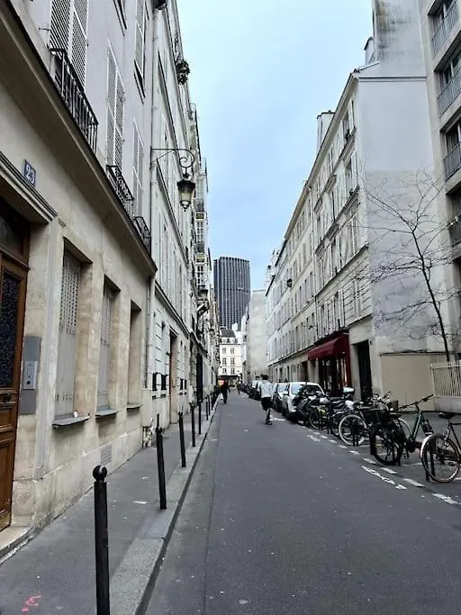 Cosy Near Eiffel Tower * パリ